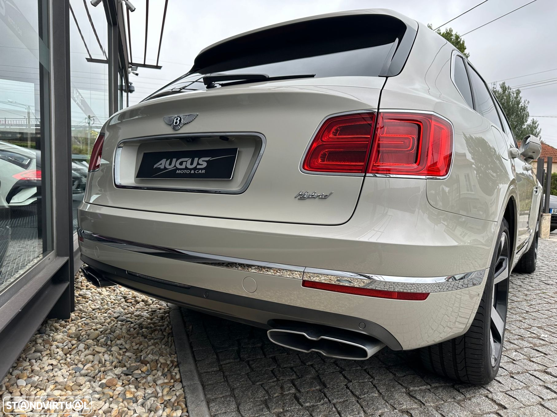 Bentley Bentayga Hybrid - 5