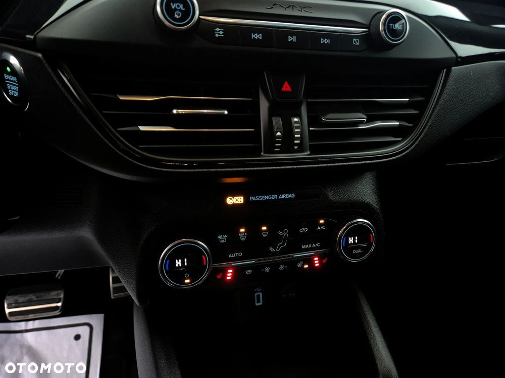 Ford Focus 1.5 EcoBoost ST-Line - 39