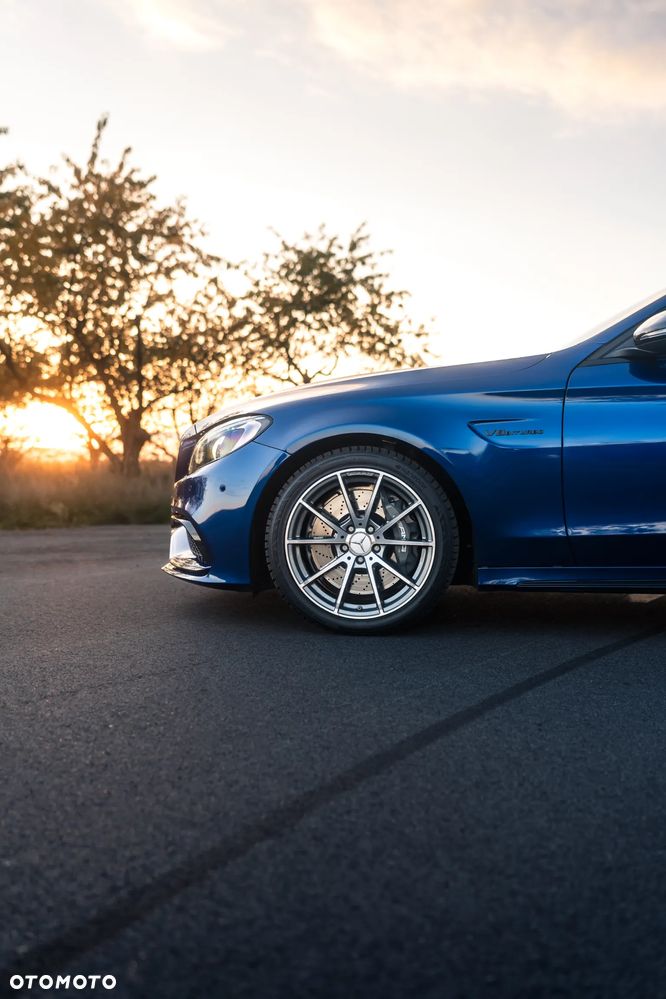 Mercedes-Benz Klasa C AMG 63 AMG Speedshift 7G-MCT - 11