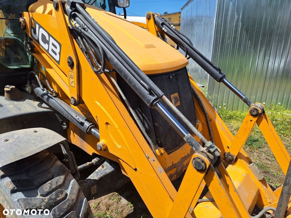 JCB 3Cx 4X4 - 30
