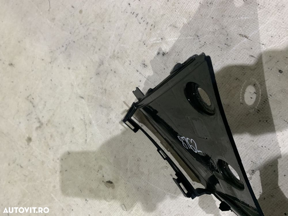 Grila ventilatie dreapta bara fata, Skoda Octavia 4, 2020, 2021, 2022, 2023, 2024, cod origine OE 5E3121764D. - 3