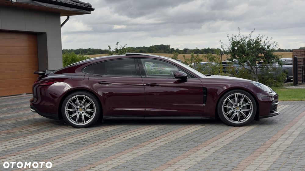 Porsche Panamera 4S - 4