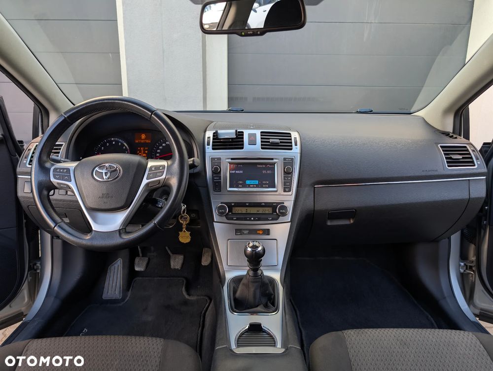 Toyota Avensis 1.8 Sol plus - 8