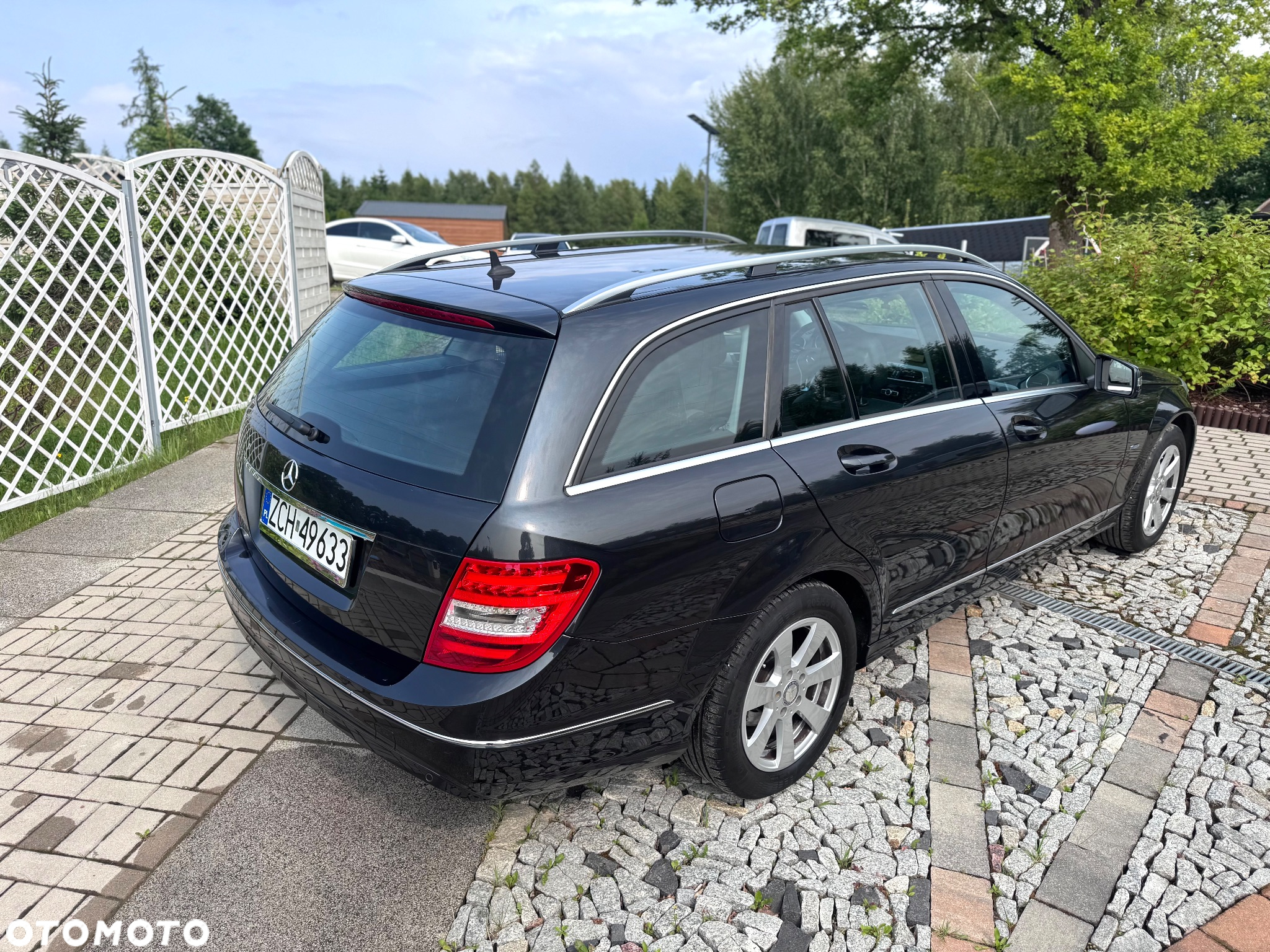 Mercedes-Benz Klasa C 180 CGI BlueEff Avantgarde - 5
