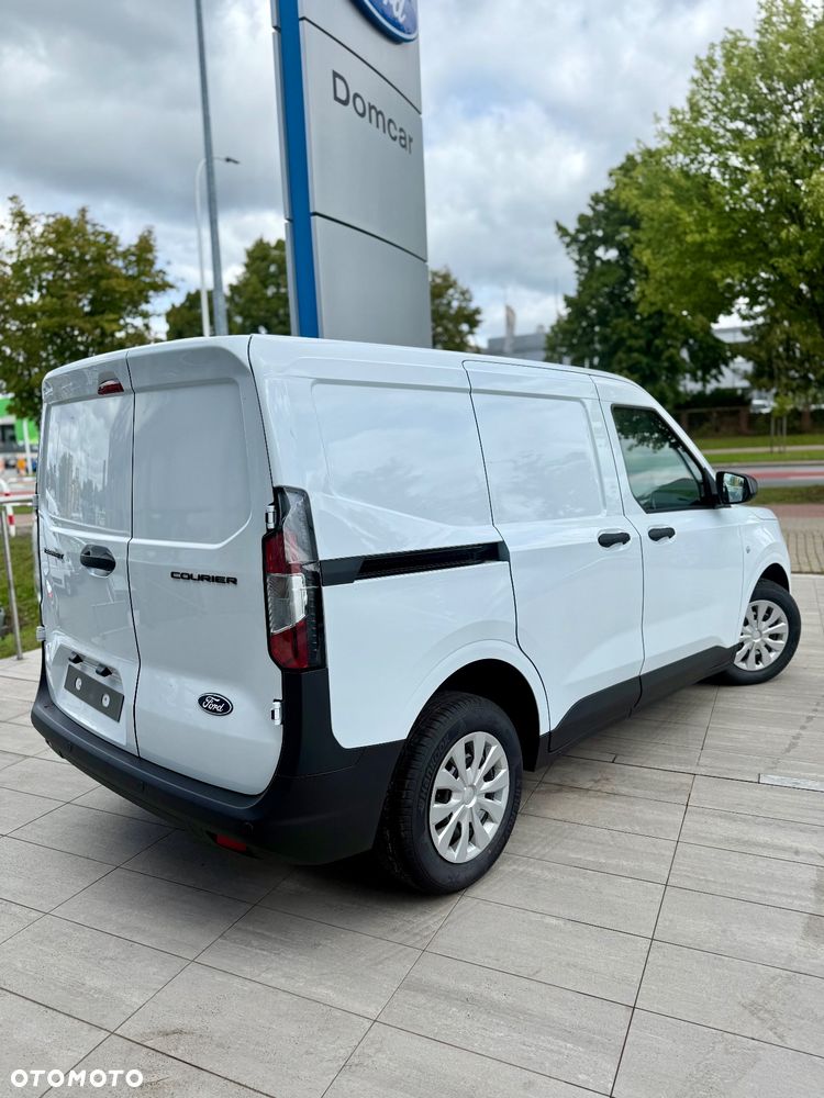 Ford Transit Courier - 5