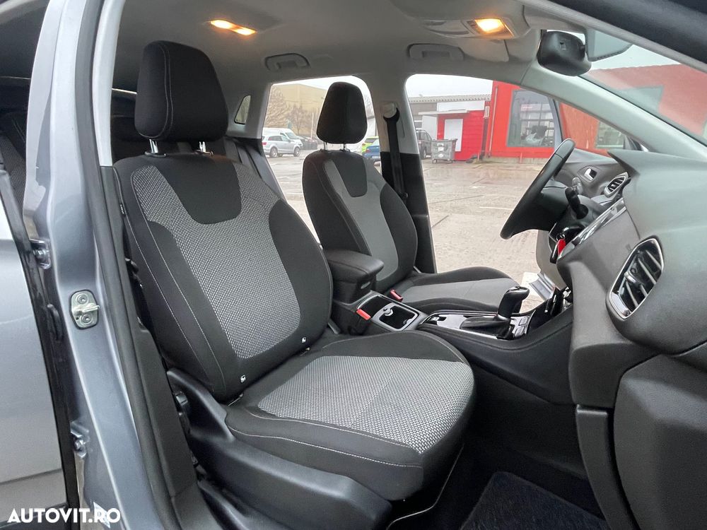 Opel Grandland X 1.2 Turbo START/STOP Aut. Design Line - 18