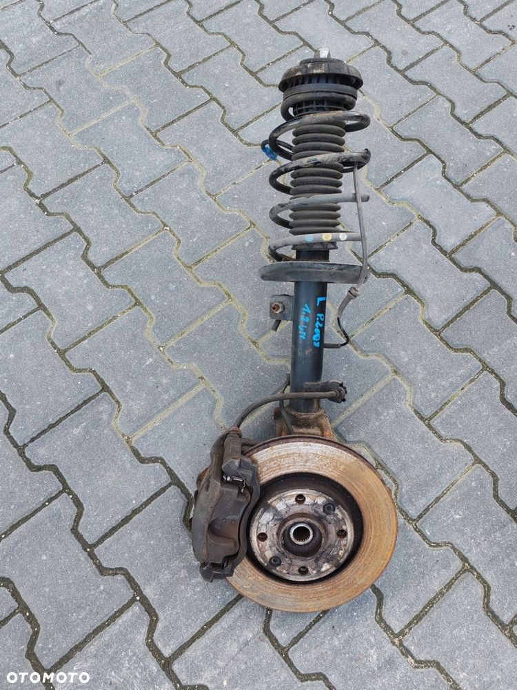 Amortyzator zwrotnica lewa przód przednia 1.2 VTi Peugeot 2008 I 13-16