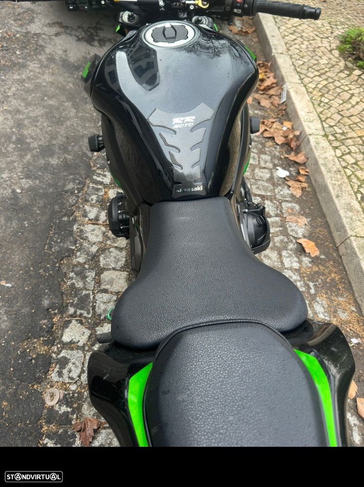 Kawasaki Z Z900SE - 4