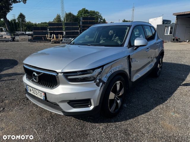 Volvo XC 40 D4 AWD Geartronic Momentum - 2