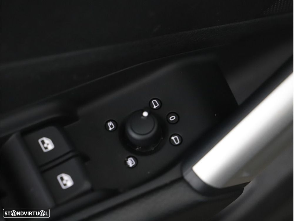 Audi Q2 35 TFSI Advanced S tronic — fotografia 9
