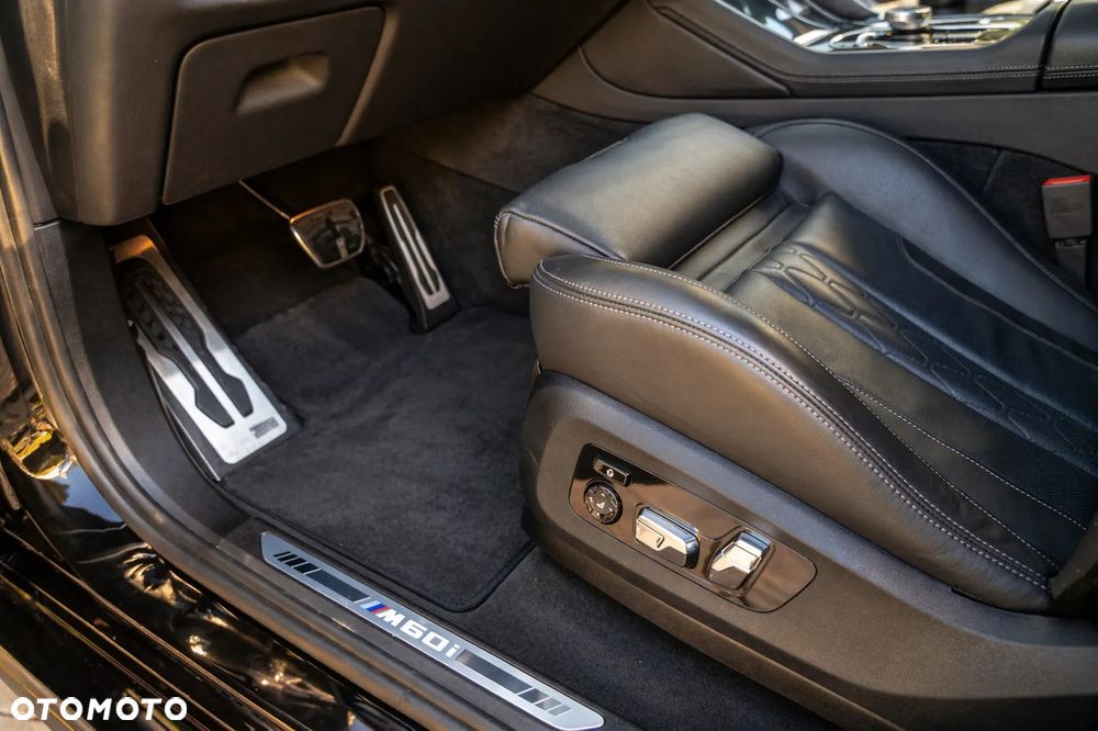 BMW X6 - 12