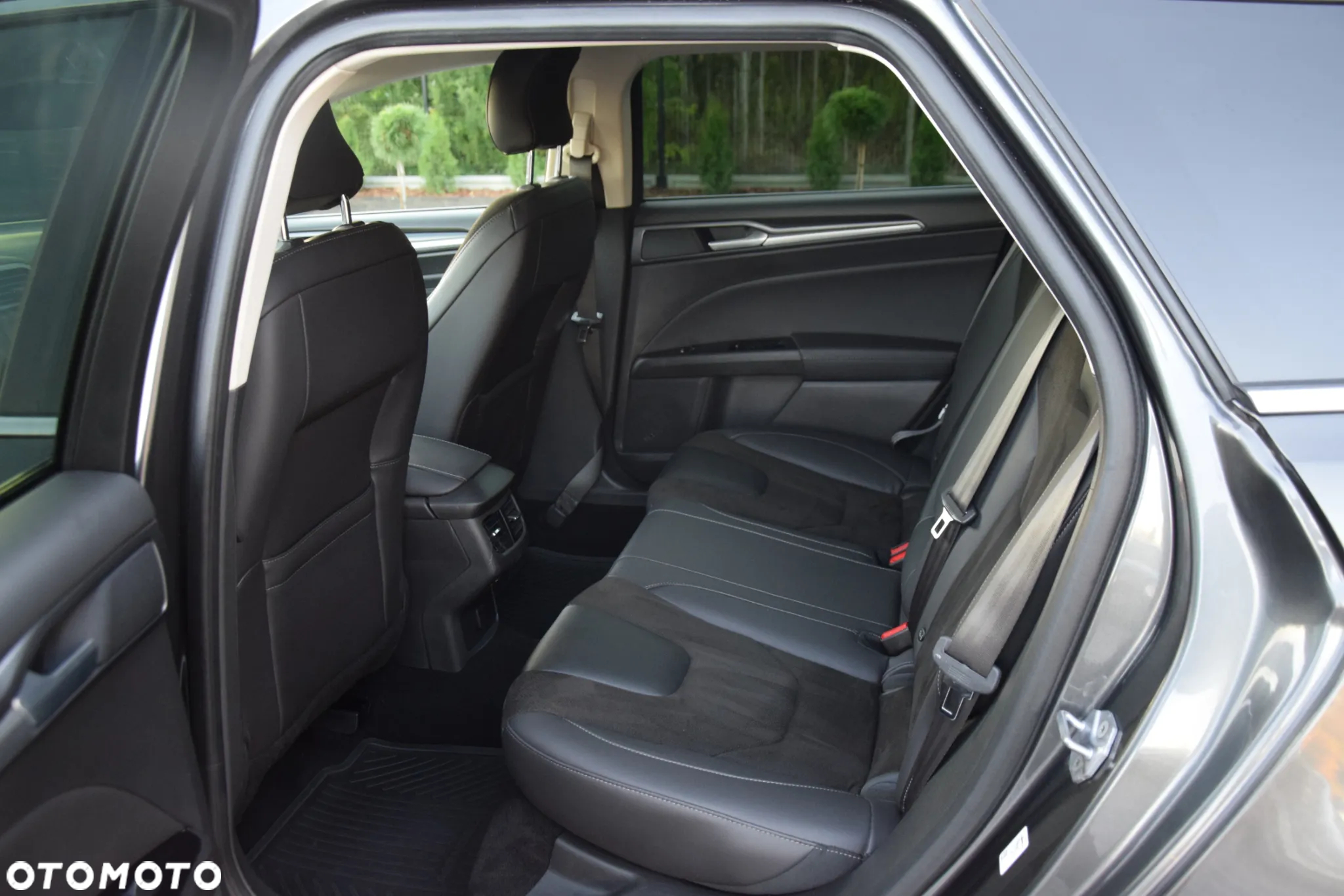 Ford Mondeo - 21