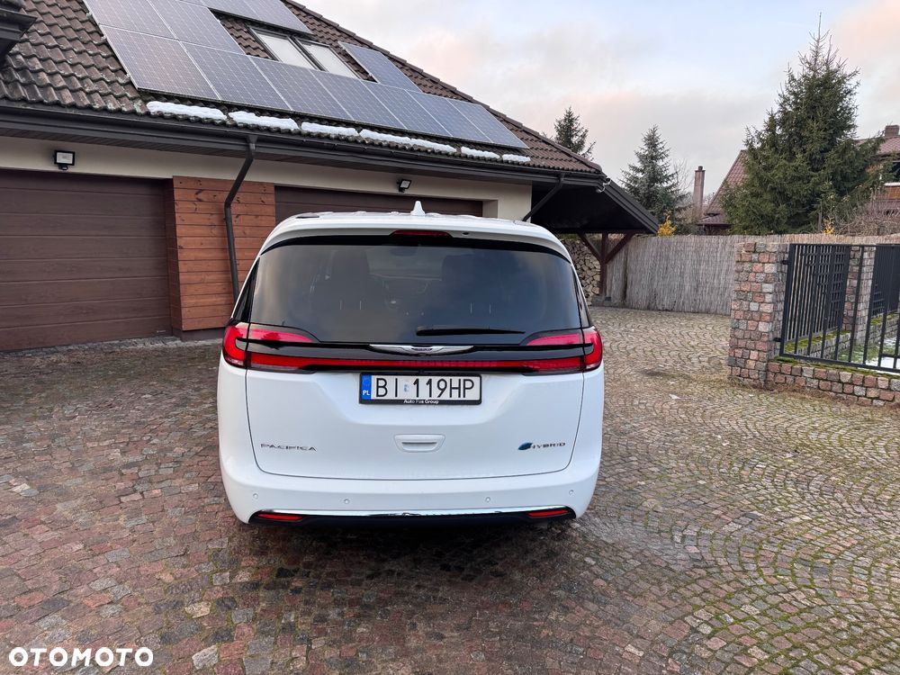 Chrysler Pacifica - 31