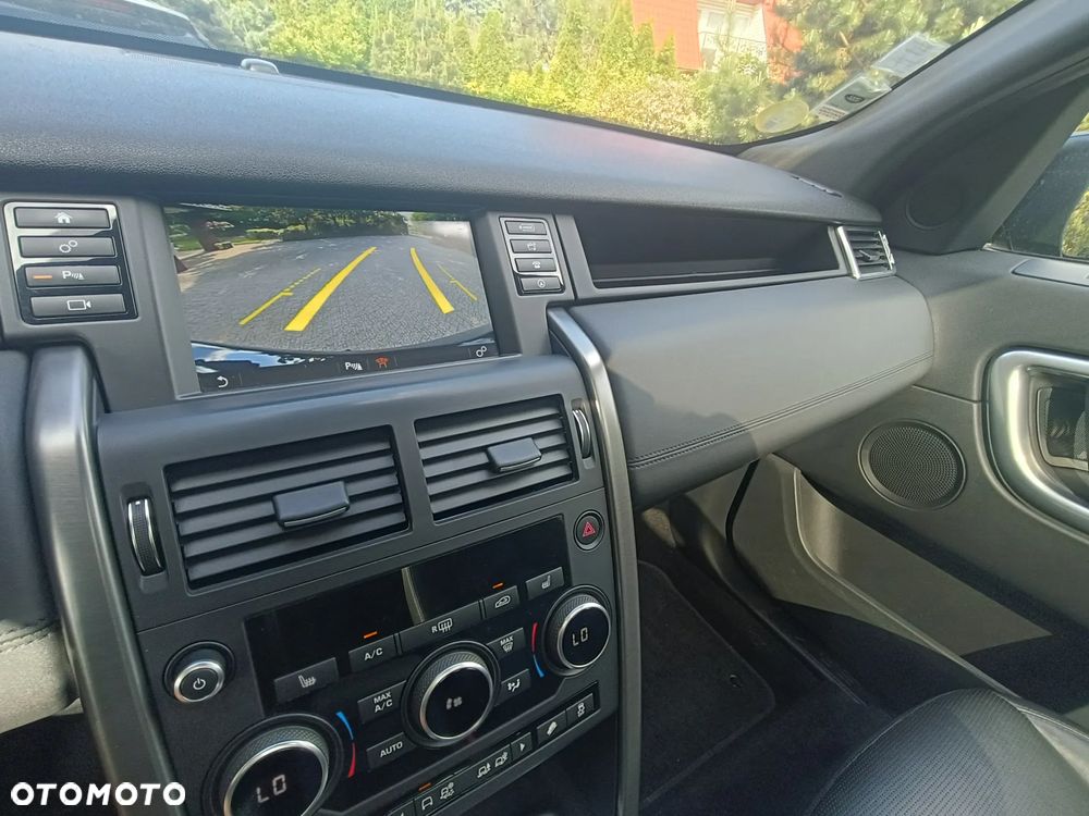 Land Rover Discovery Sport 2.0 D180 R-Dynamic HSE - 13