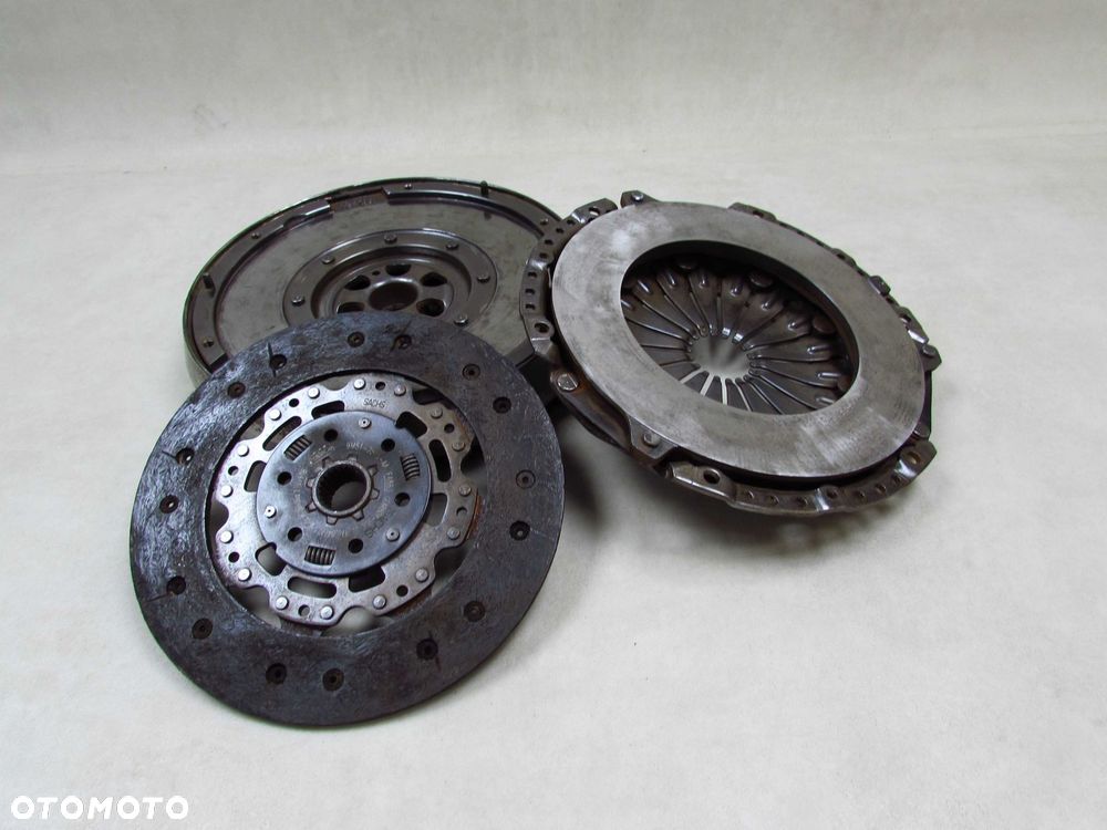 VOLVO PEUGEOT 1.6 D2 E-HDI SPRZEGLO KOLO DWUMASOWE TARCZA 6MM DOCISK 9M51-7550-AA 09- - 7