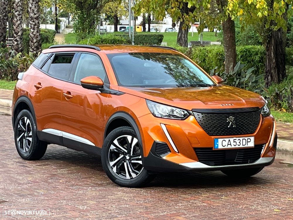 Peugeot 2008 1.2 PureTech Allure EAT8 - 1