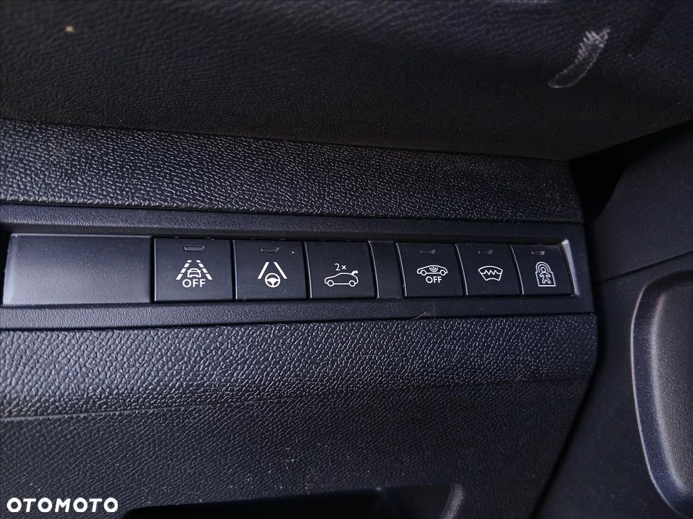 Peugeot 5008 1.6 PureTech GT S&S EAT8 - 18