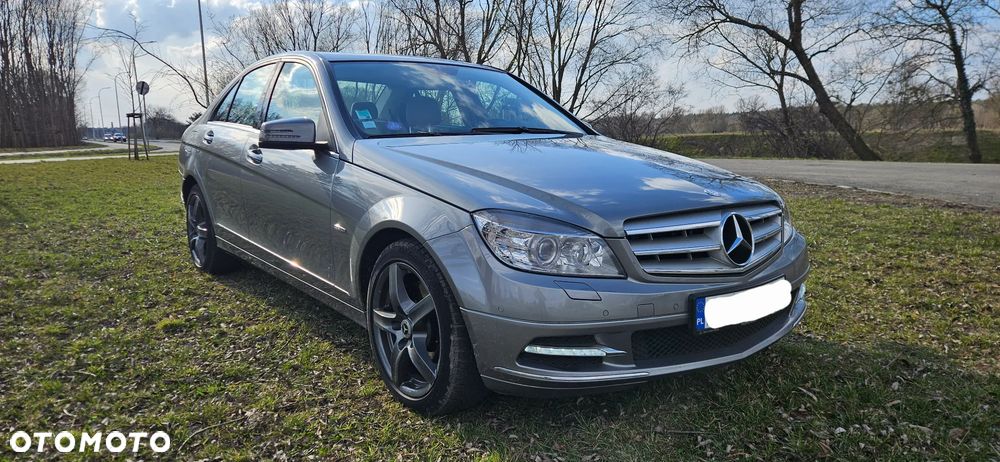 Mercedes-Benz Klasa C 350 CGI 7G-TRONIC BlueEFFICIENCY Avantgarde - 2