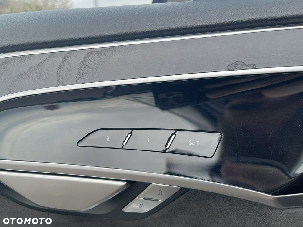 Audi A8 50 TDI quattro tiptronic - 14