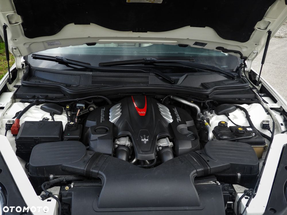 Maserati Quattroporte GTS - 7