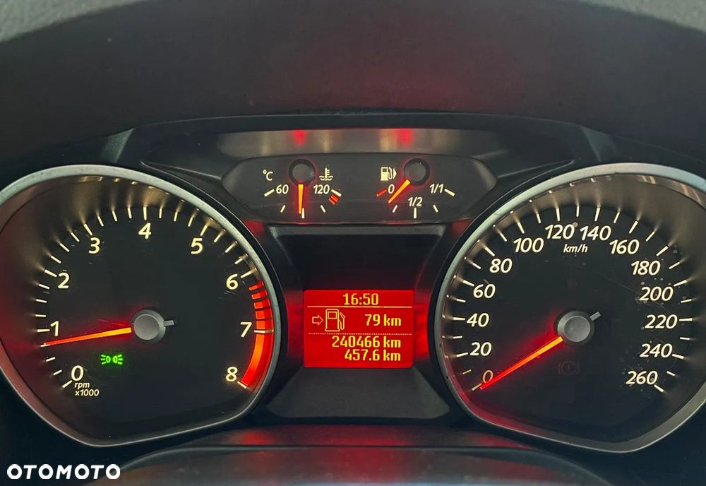 Ford Galaxy 2.0 Ghia - 17