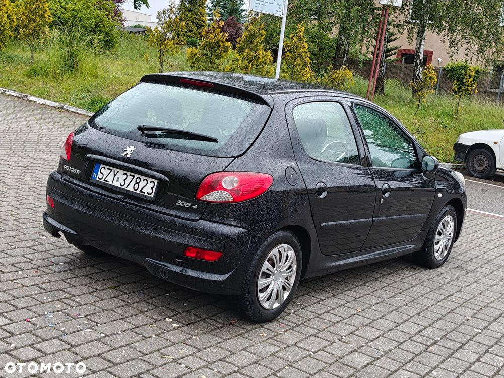 Peugeot 206 plus 1.1 Presence Euro5 - 17