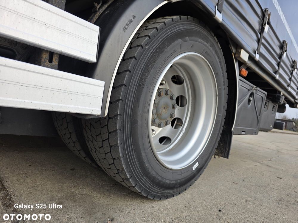 Mercedes-Benz 1835 - 6