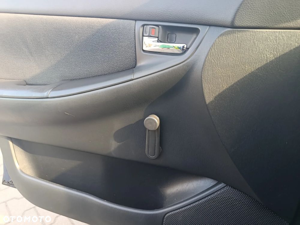 Toyota Corolla 1.4 VVT-i Base - 16