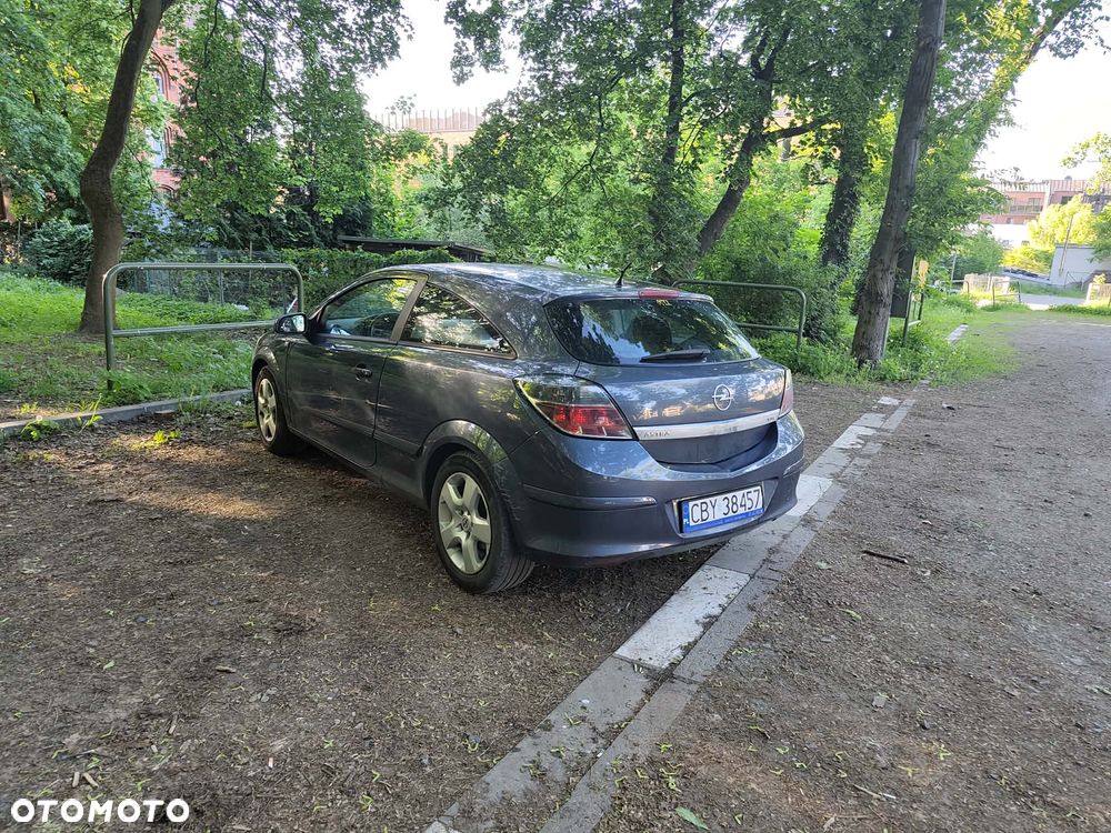 Opel Astra 1.6 Enjoy - 2