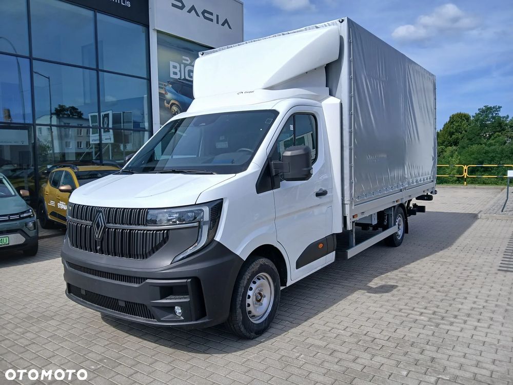 Renault Master plandeka z windą - 2