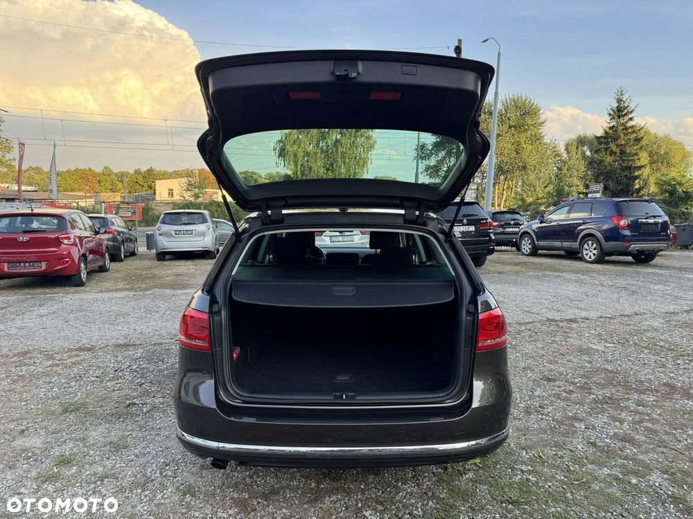 Volkswagen Passat - 38