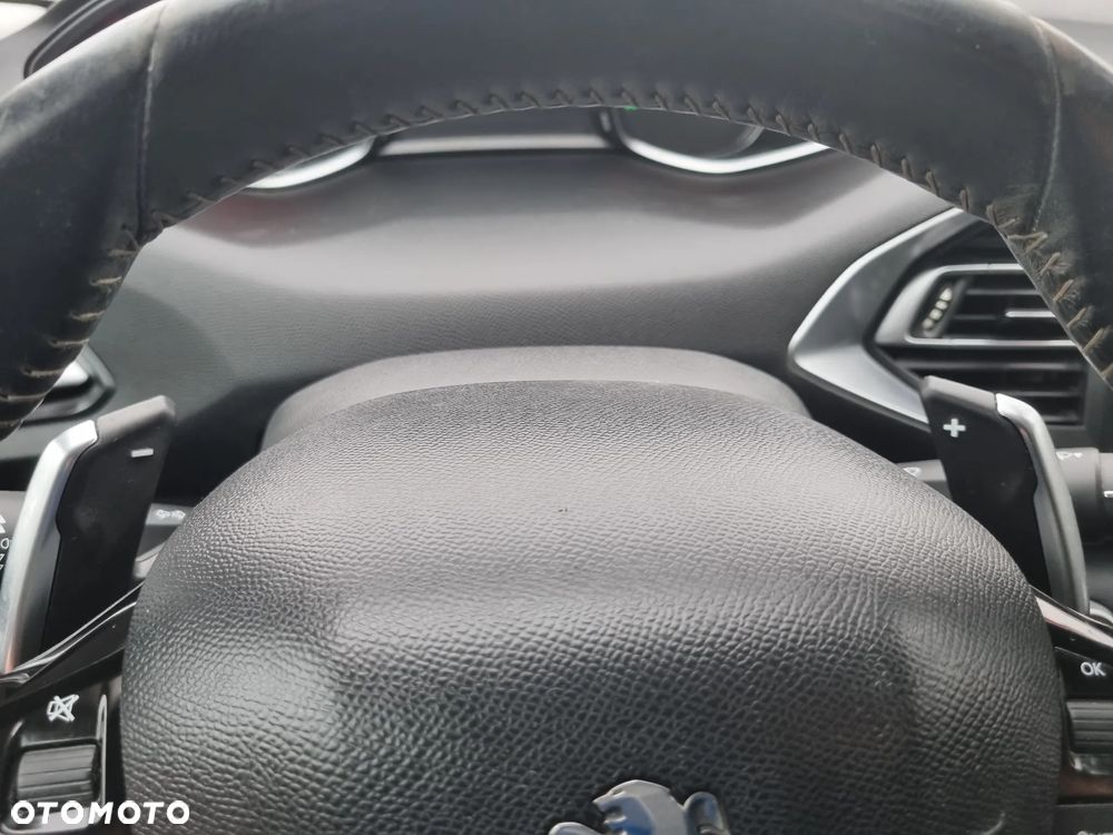 Peugeot 308 BlueHDi FAP 130 EAT6 Stop & Start Allure - 25