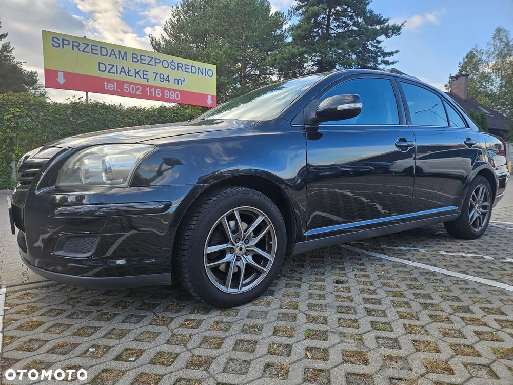 Toyota Avensis 1.8 VVT-i Luna - 1
