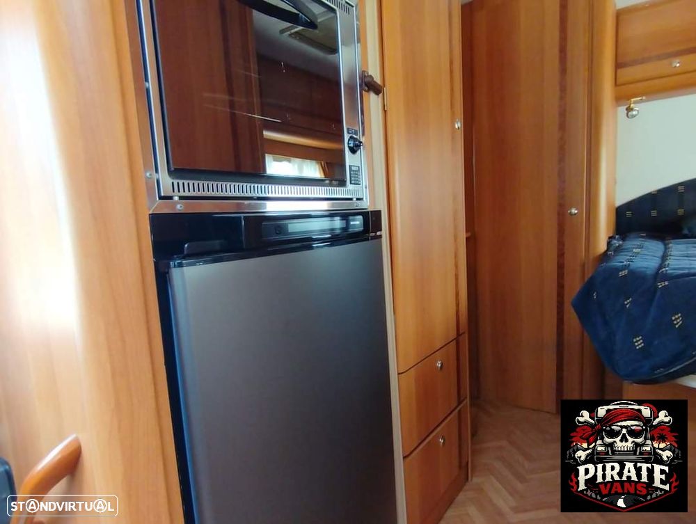 Mercedes-Benz Sprinter - 9