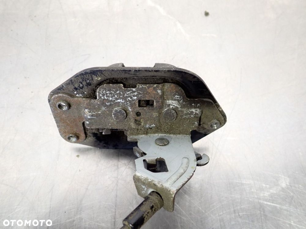 ZAMEK PRAWY TYŁ SKRZYDŁO NISSAN NV200 - 4
