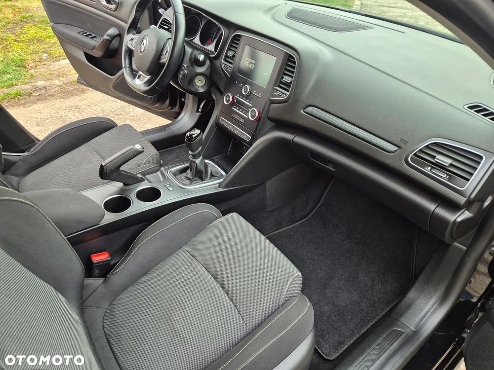 Renault Megane ENERGY TCe 130 PLAY - 12