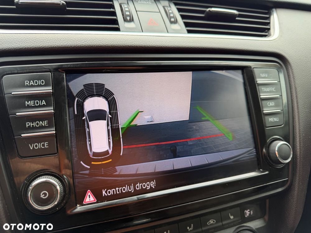 Skoda Octavia 2.0 TDI (Green tec) 4x4 DSG Scout - 9