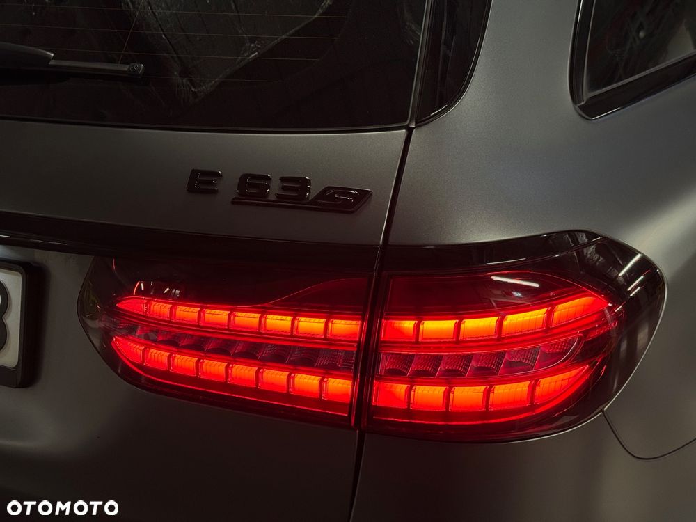 Mercedes-Benz Klasa E - 18