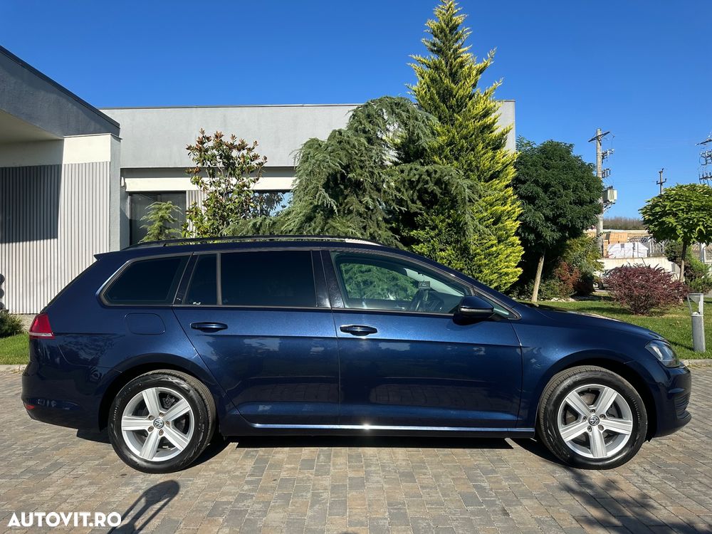 Volkswagen Golf 1.6 TDI BlueMotion Technology Trendline - 12