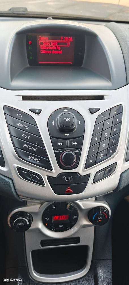 Ford Fiesta 1.4 TDCI Titanium - 16