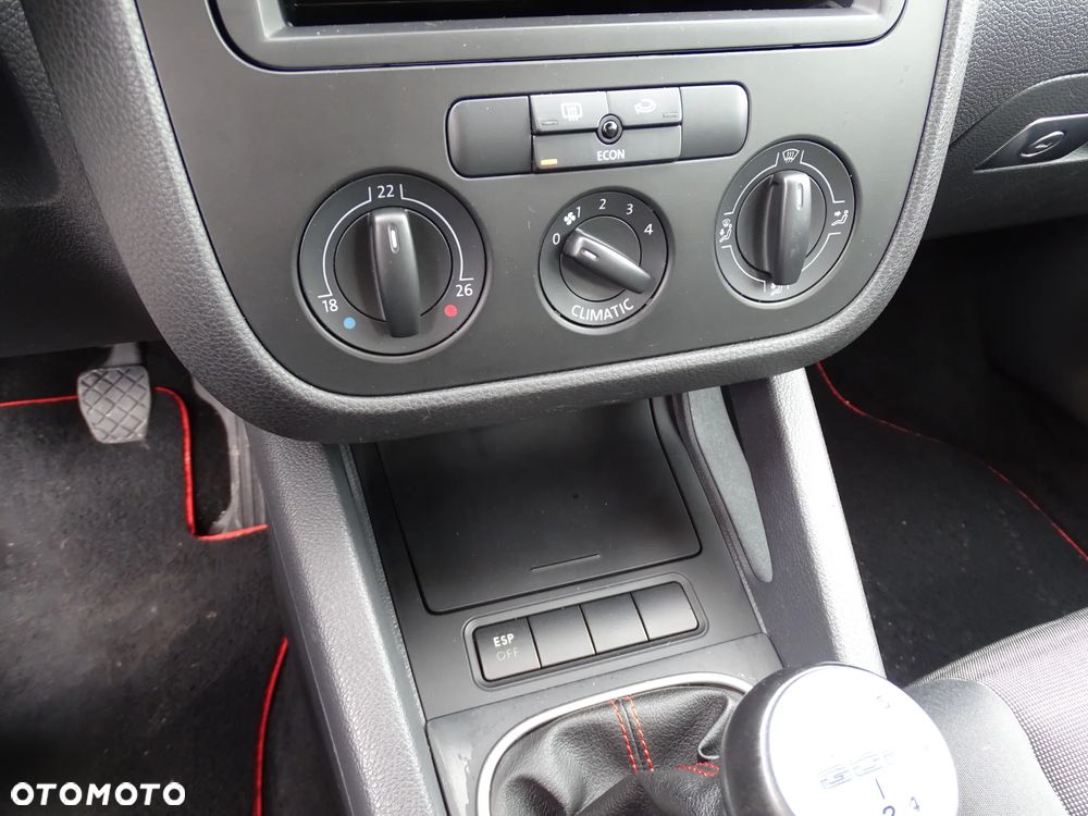 Volkswagen Golf 1.6 Goal - 34