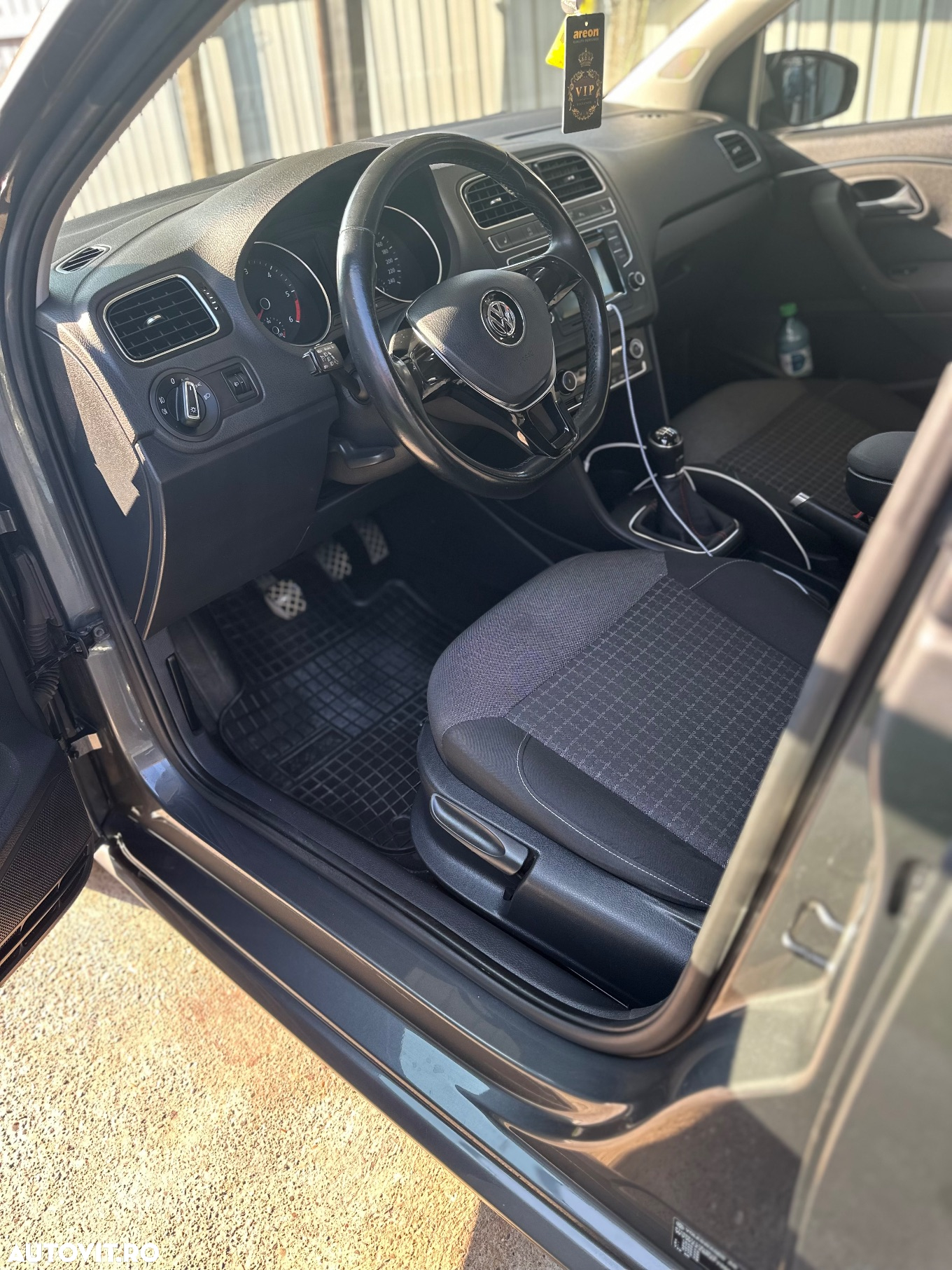 Volkswagen Polo 1.4 TDI CR BMT Highline - 5
