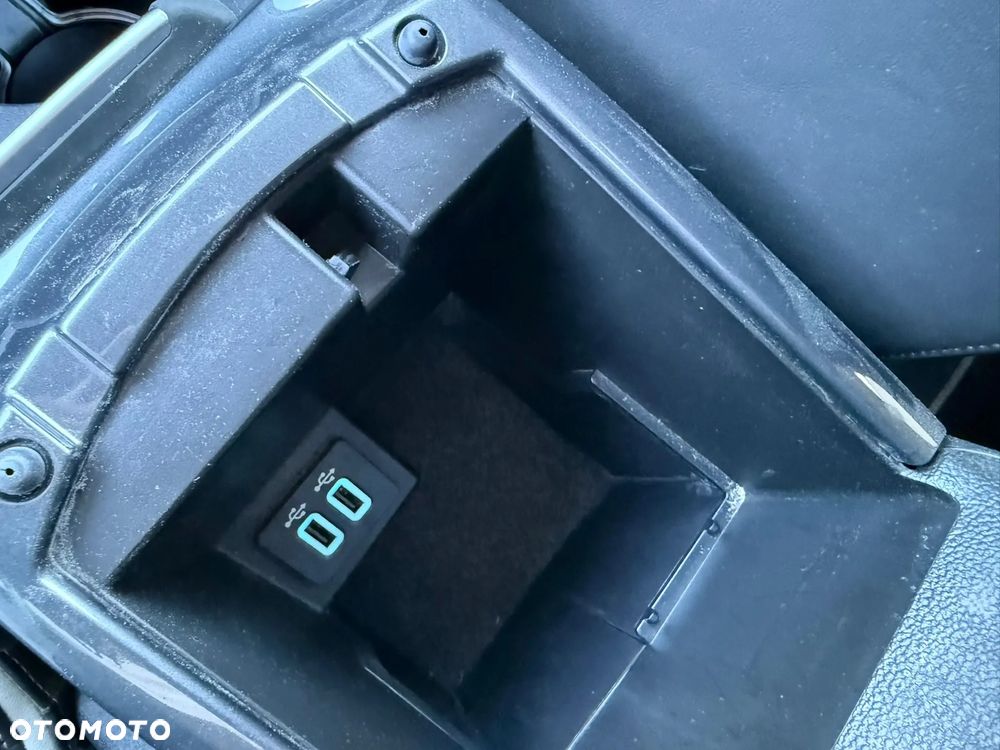 Ford Kuga Vignale 2.0 TDCi AWD - 23