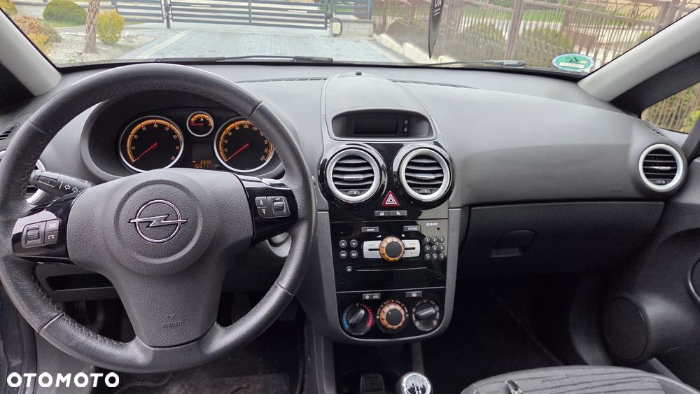 Opel Corsa 1.4 16V Energy - 21