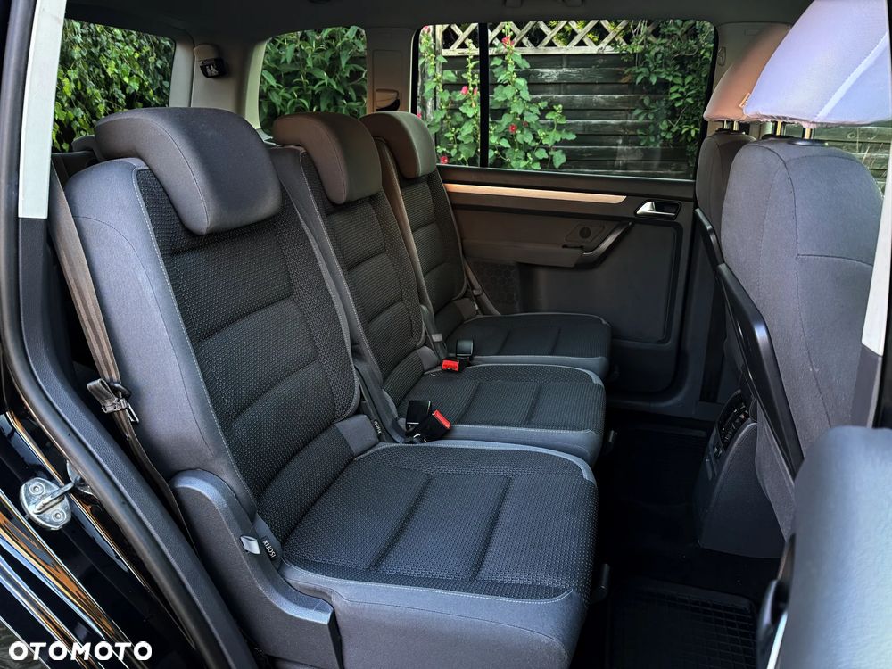 Volkswagen Touran 1.6 TDI DPF Highline - 8