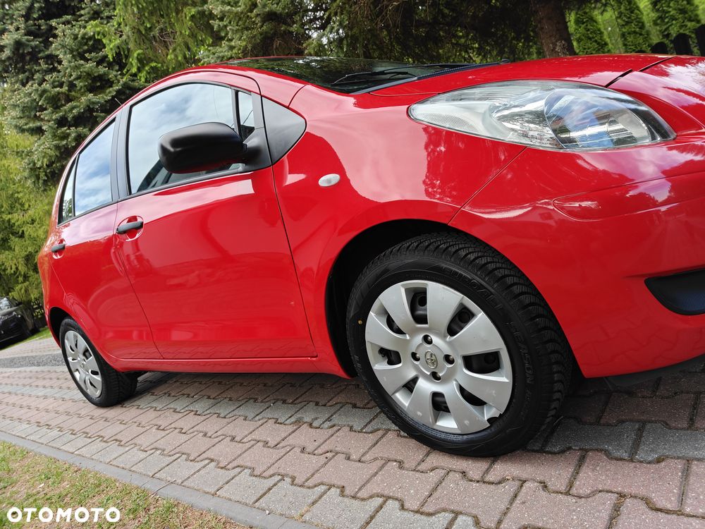 Toyota Yaris - 36