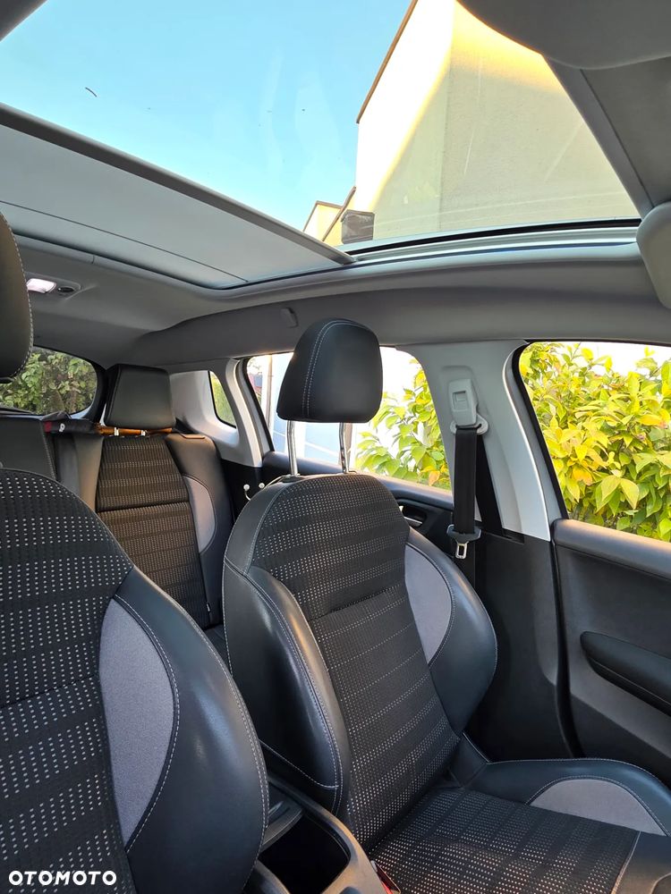 Peugeot 2008 1.2 Pure Tech Allure S&S - 28