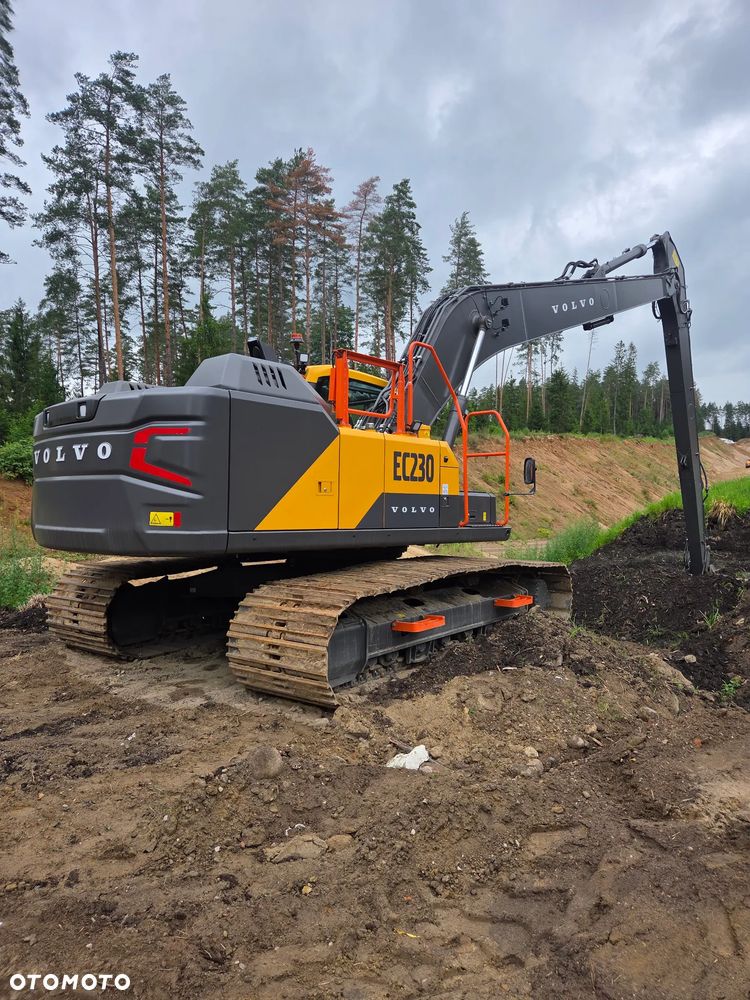 Volvo EC230 FLR - 1