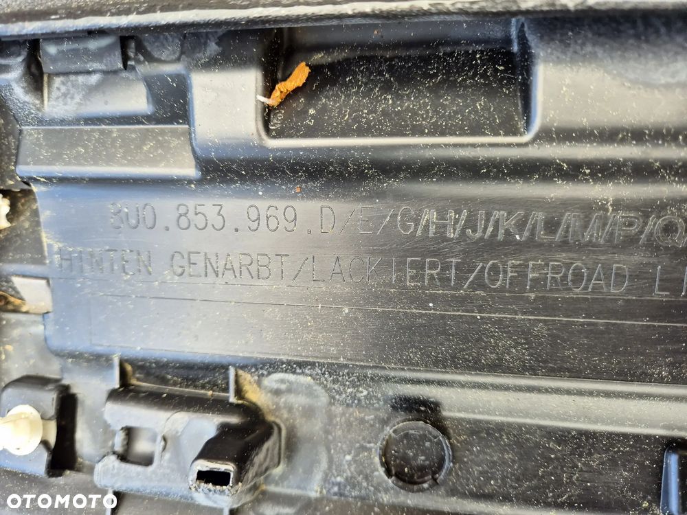 Audi Q3 I 11- listwa drzwi tylne lewe 8U0 - 4