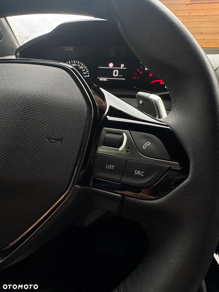 Peugeot 2008 1.2 PureTech Allure S&S EAT8 - 22